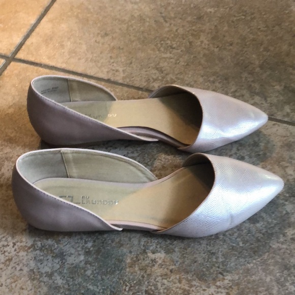 Like new! Chinese Laundry pointed neutral flats - Picture 2 of 5